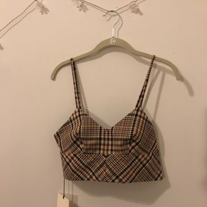 COPY - DEVEAUX New York really cute plaid crop top